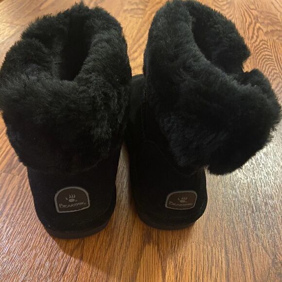 Bearpaw Abby Black Suede Boots Size 10 - Picture 3 of 5